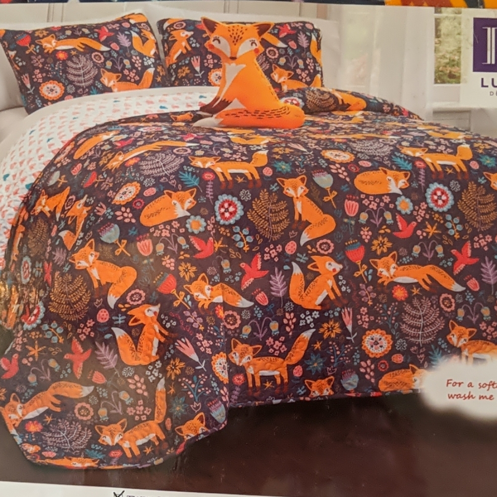 PIXIE FOX REVERSIBLE QUILT -- 3 PIECE SET